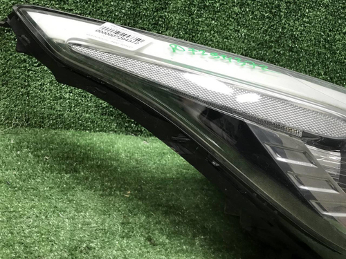 Битая Фара правая KIA Ceed 2 JD (12-18) галоген