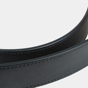 Ремень мужской кожаный из теленка черного цвета в ширина 35мм пряжка Сталь