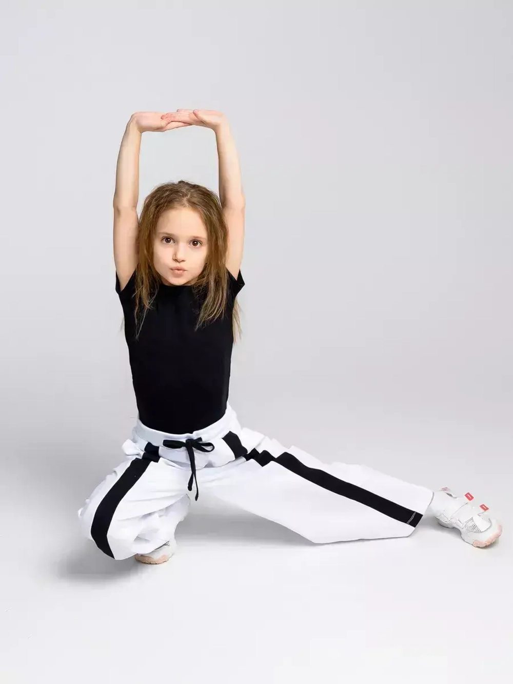 Костюм для девочки, футболка и брюки