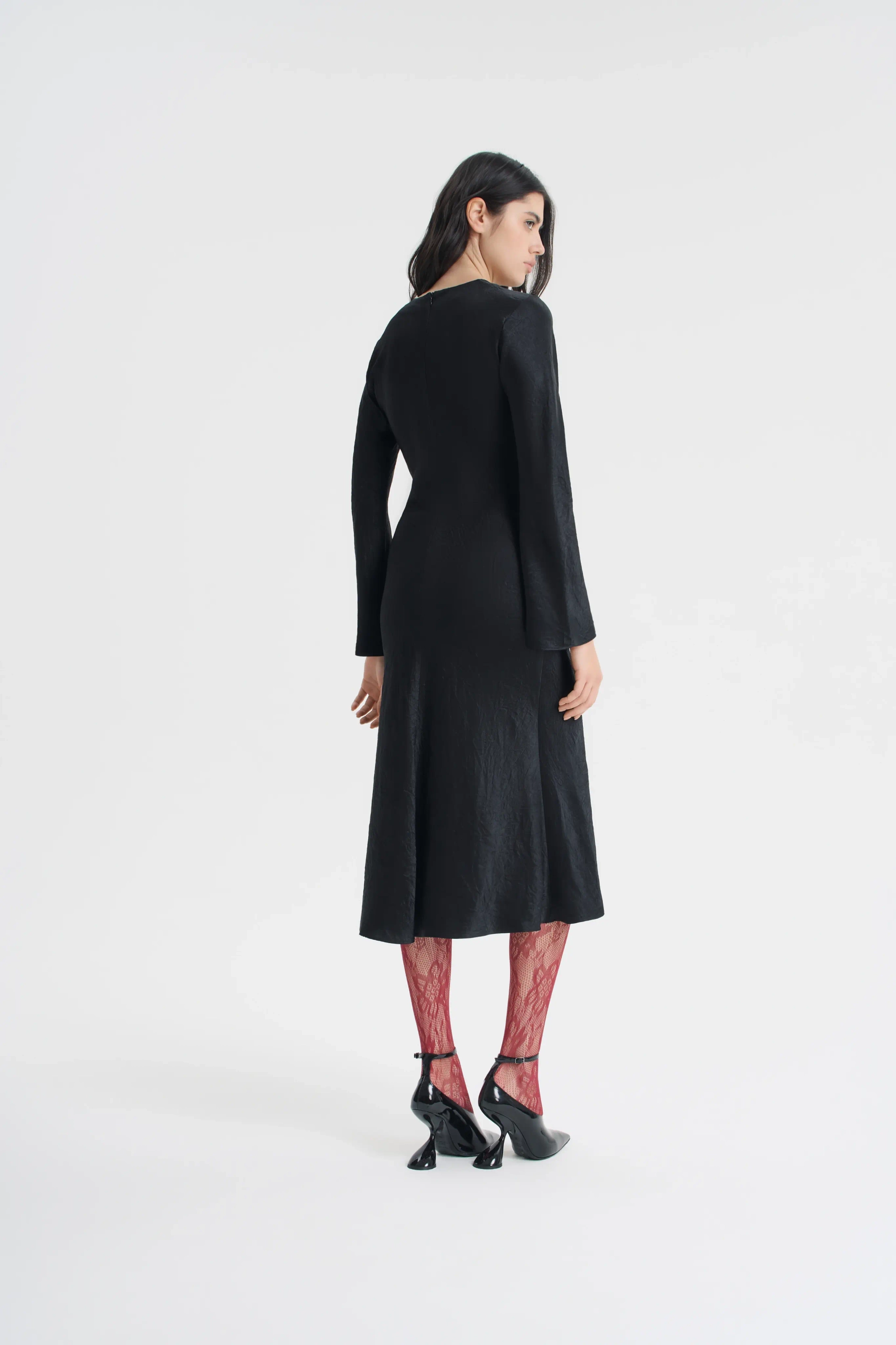 Платье-миди из жатого атласа