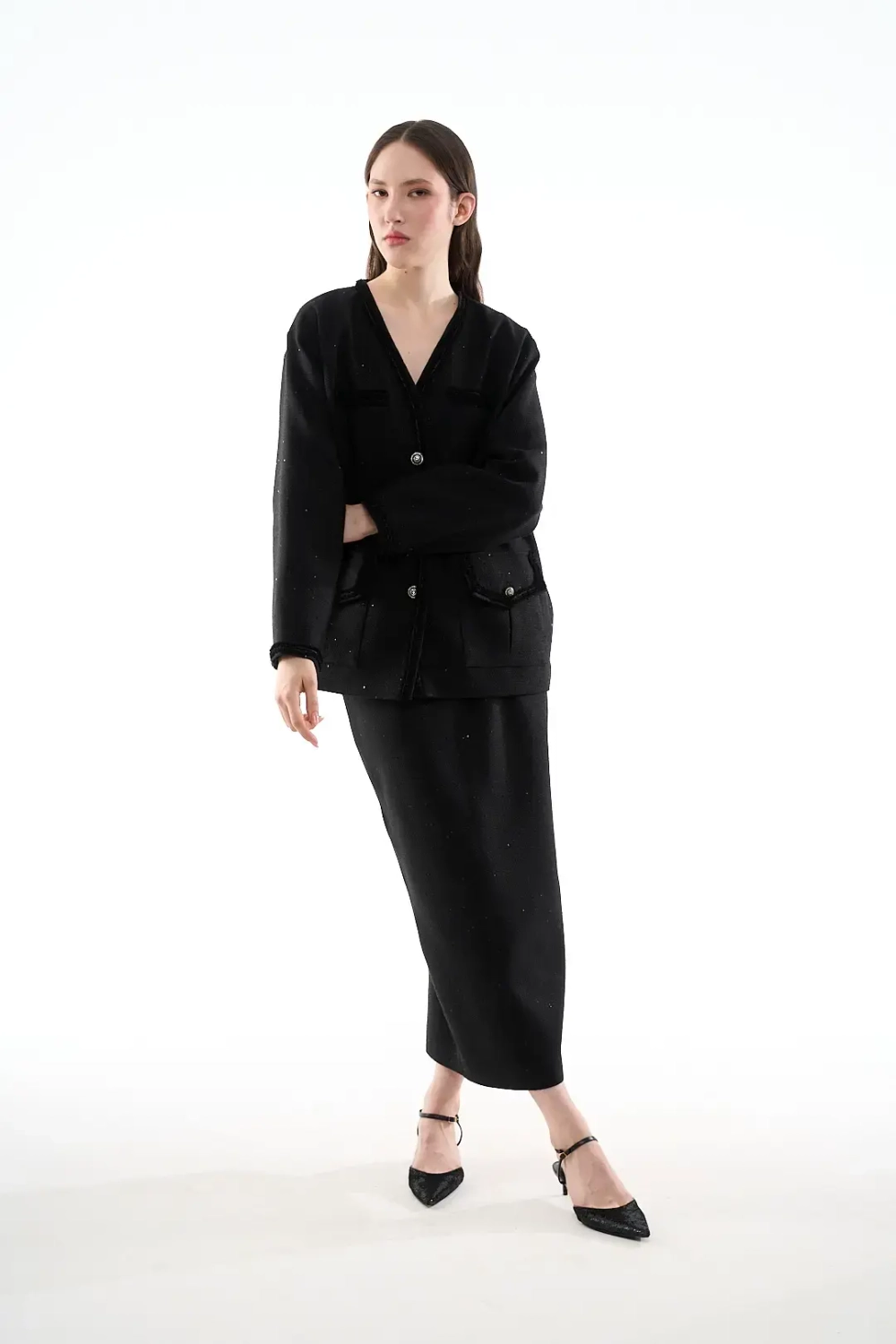 Черный жакет-тулуп с эффектом мерцания