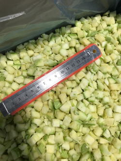 Кабачок кубик замороженный / Коробка 11 кг