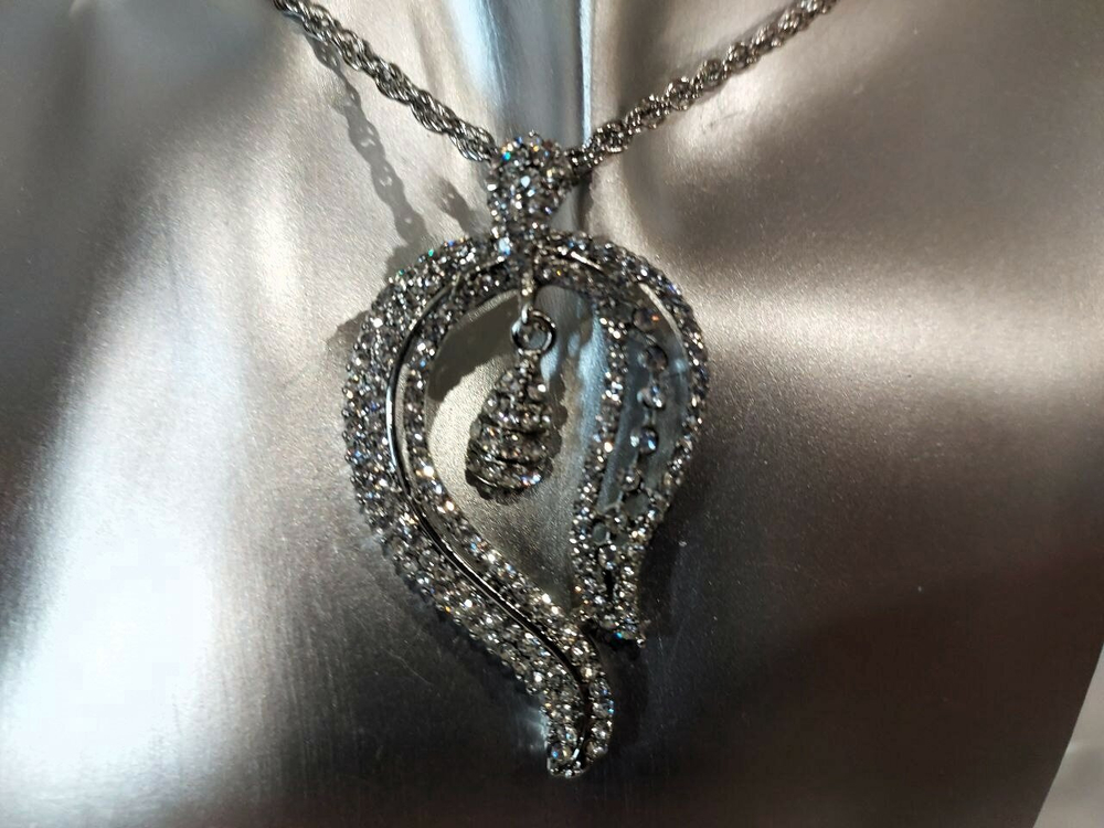 Серьги и колье.  Комплект бижутерии женский. Набор, комплект  " Алмазный тюльпан"