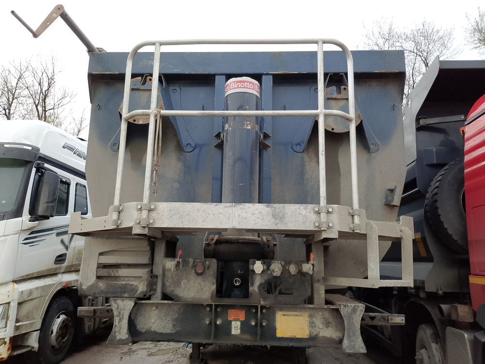Grunwald 9453 Полуприцеп самосвальный 9453-0000010-50