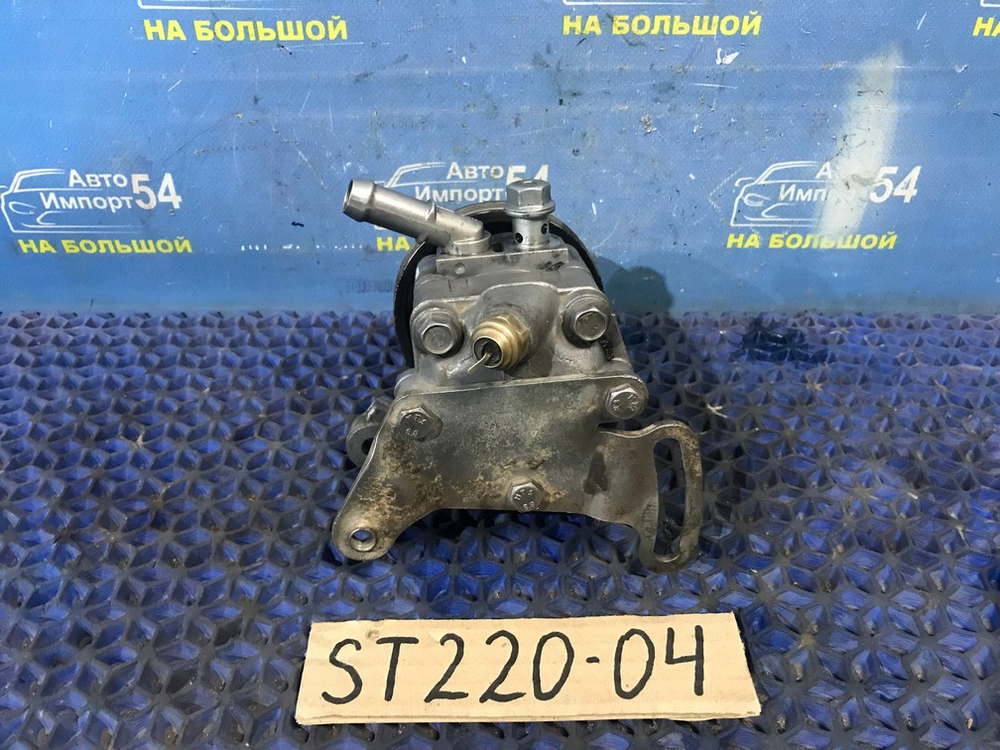 Насос ГУР TOYOTA AVENSIS 2001