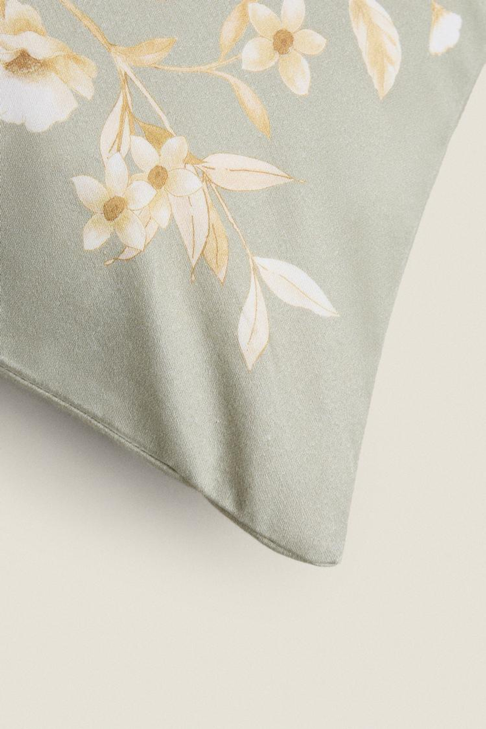 ZARA HOME ЧЕХОЛ ДЛЯ ДЕКОРАТИВНОЙ ПОДУШКИ С ЦВЕТОЧНЫМ УЗОРОМ, ЗЕЛЕНЫЙ