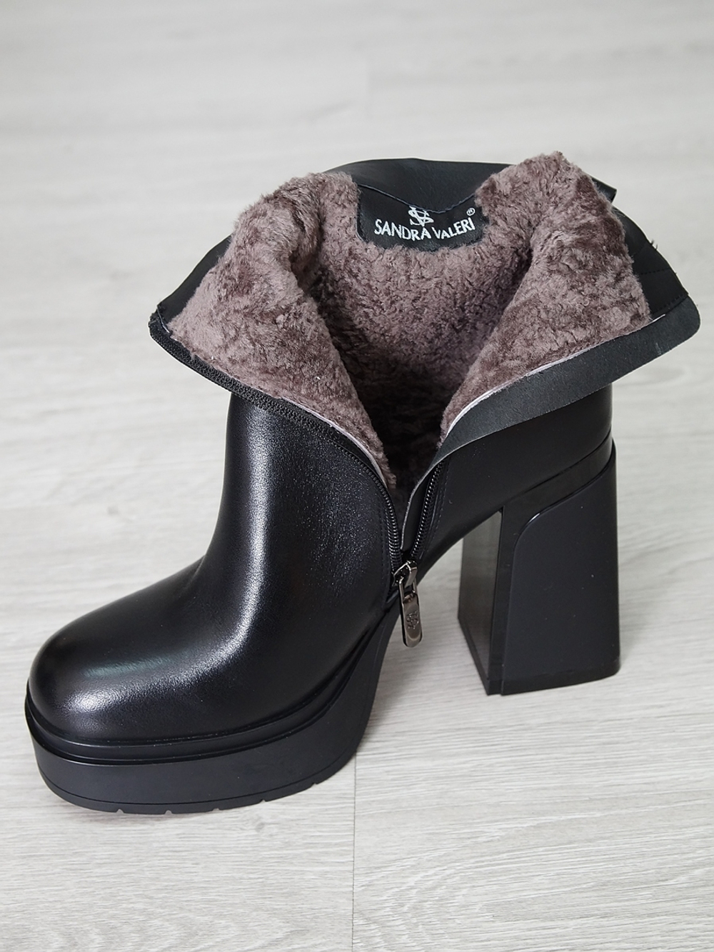 Полусапожки женские зимние