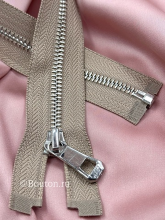 Молния бежевая серебро