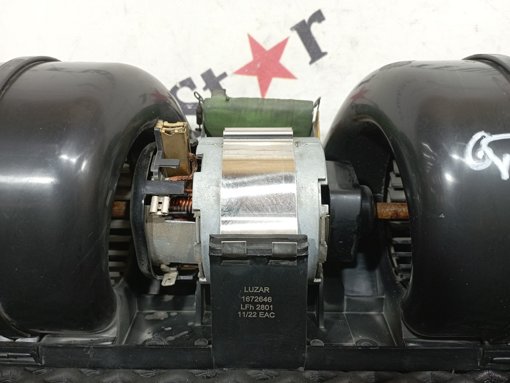 Моторчик отопителя