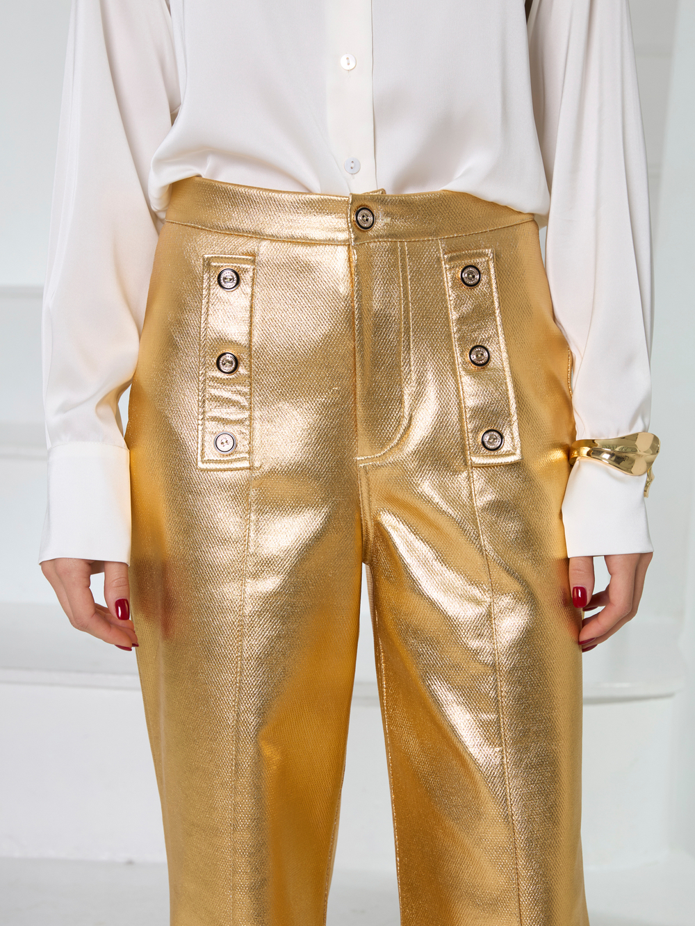 Брюки праздничные для девочки с эффектом металлик золото