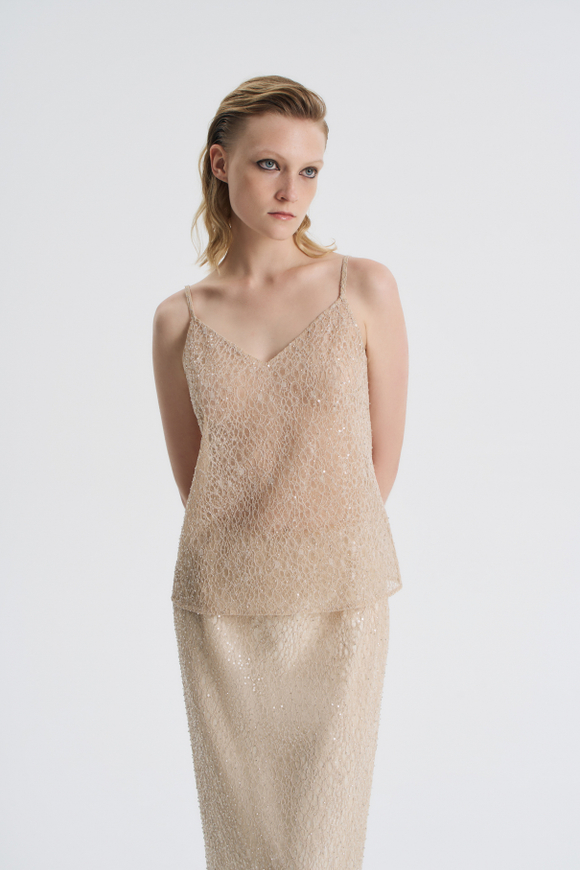 Топ с вышивкой