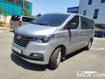 Hyundai The New Grand Starex Van 5-и местный (04.2020)