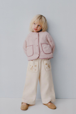 ZARA БРЮКИ С ШИРОКИМИ ШТАНИНАМИ И ВЫШИТЫМ КАРМАНОМ, ЭКРЮ