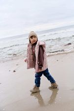 Жилет со съемным капюшоном "Латте"