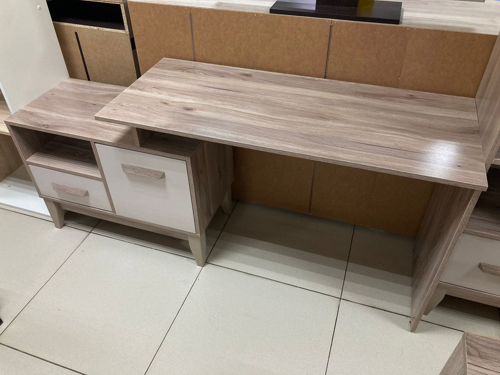 Стол письменный Скандика ПС-02 дуб смоки/кашемир