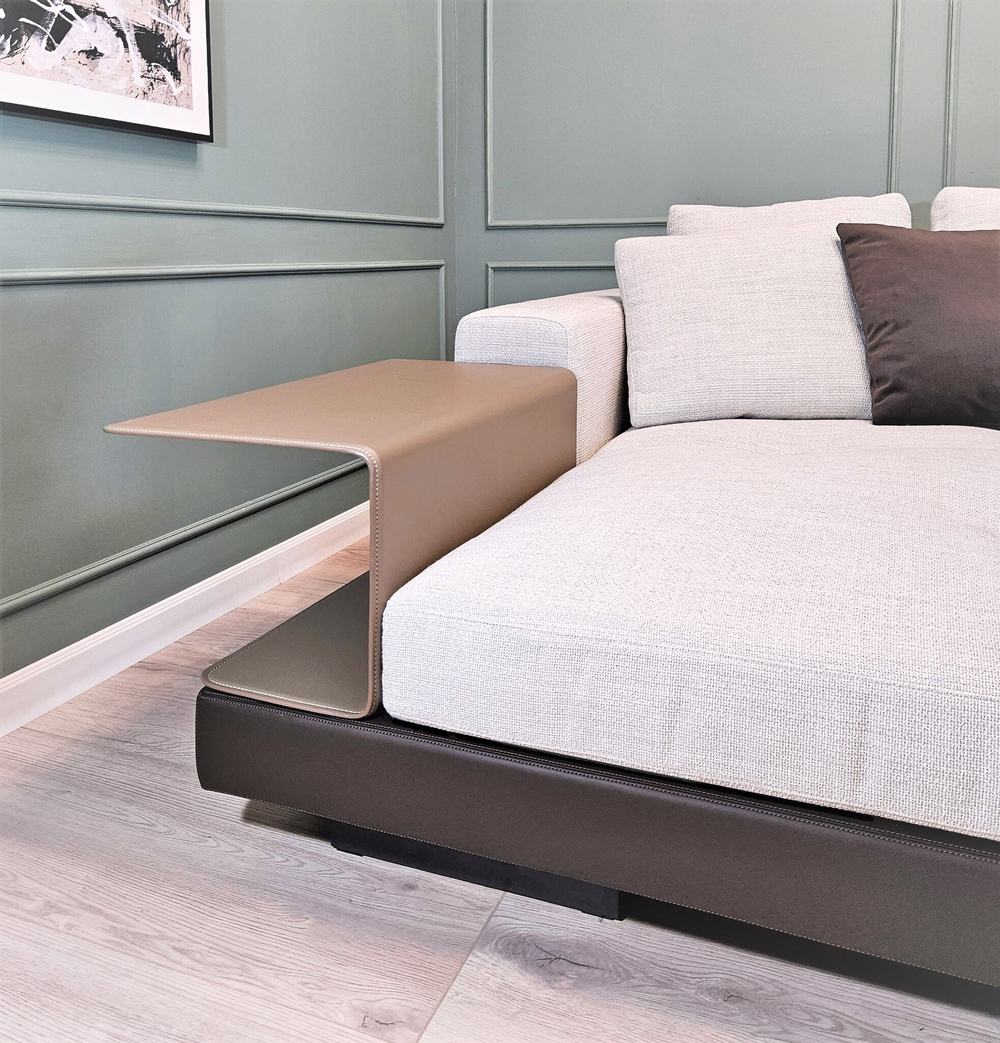 Диван угловой White