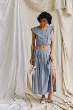 Укороченный топ