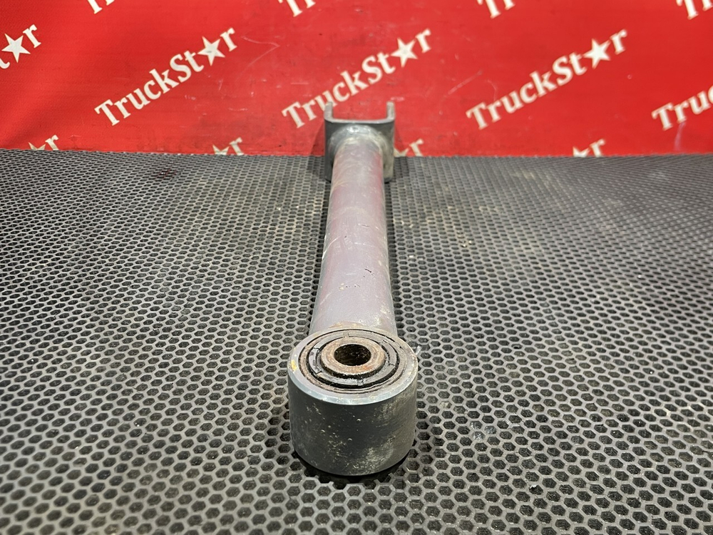 Стойка заднего стабилизатора 2018г