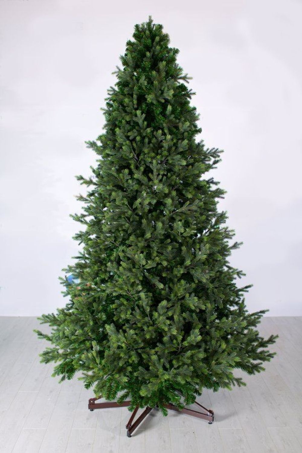 Большая елка с гирляндой «Сказочная светодинамическая» (литая+пвх) 7,5 м