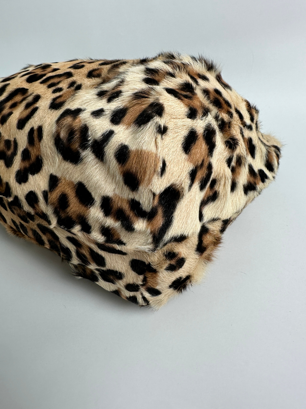 Сумка Miu Miu brown leopard fur tote bag black beige