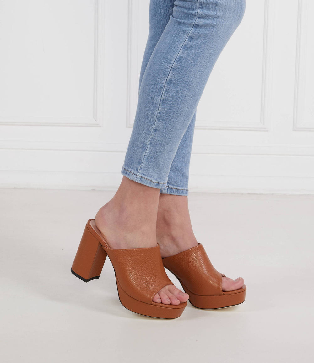 Кожаные шлепанцы Pollini - коричневый(SA28059C1GTD0)