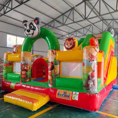 Коммерческий надувной батут «Добрые зверята» мульти, 5*5*3.5 м