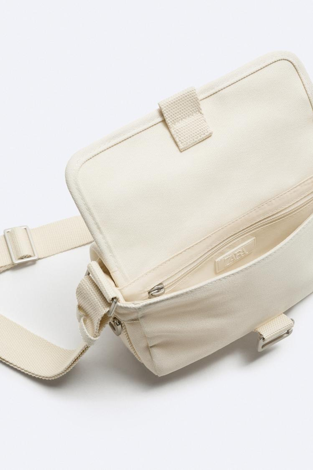 ZARA ХОЛЩОВАЯ СУМКА С ПРЯЖКОЙ, ЭКРЮ