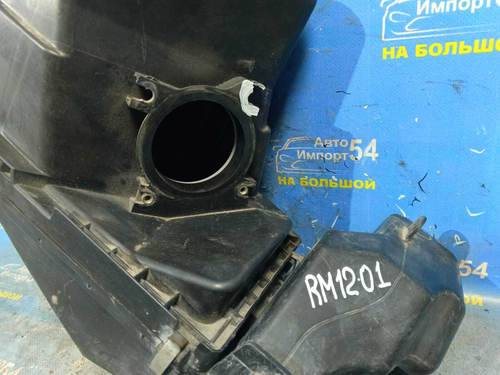 Корпус воздушного фильтра NISSAN LIBERTY 2002