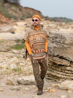 Пончо шерстяное с орнаментом