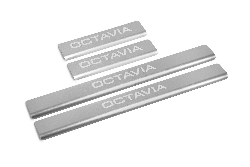 Накладки на пороги AutoMax для Skoda Octavia II поколение (A5) 2004-2013, нерж. сталь, с надписью, 4 шт., AMSKOCT02