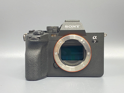 Sony A7 IV 45000 кадров