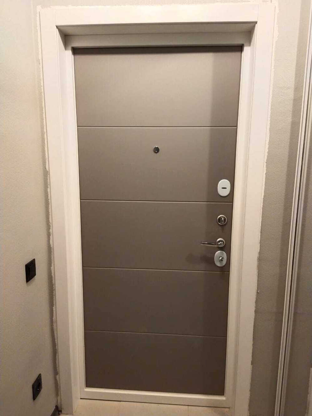 Дверь входная Лабиринт URBAN 13 - Грей софт металлическая