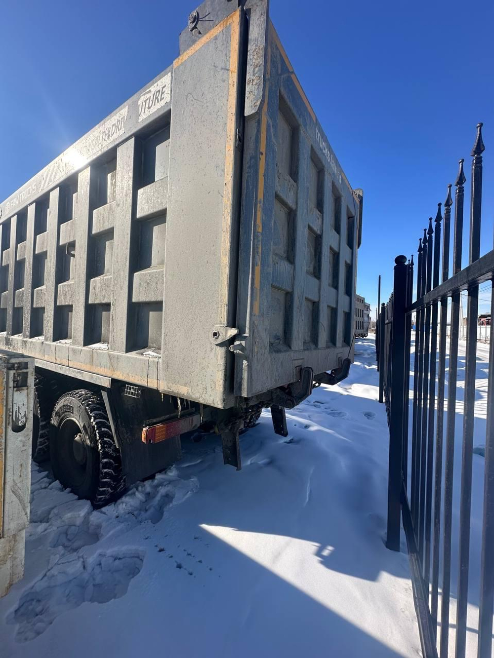 FAW J6 8x4 Самосвал CA3310P66K24T4E5 (Дизельный, 11,1 л, 420 л.с., МТ)