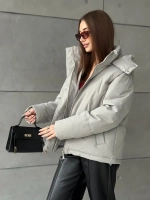 Куртка демисезонная короткая с капюшоном