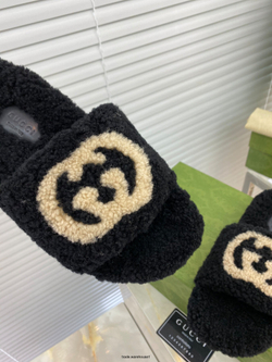 Gucci Wool Slide Sandal