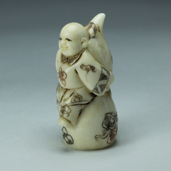 Нэцкэ Ребенок Карако на тыкве горлянке