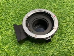 Viltrox EF-M1