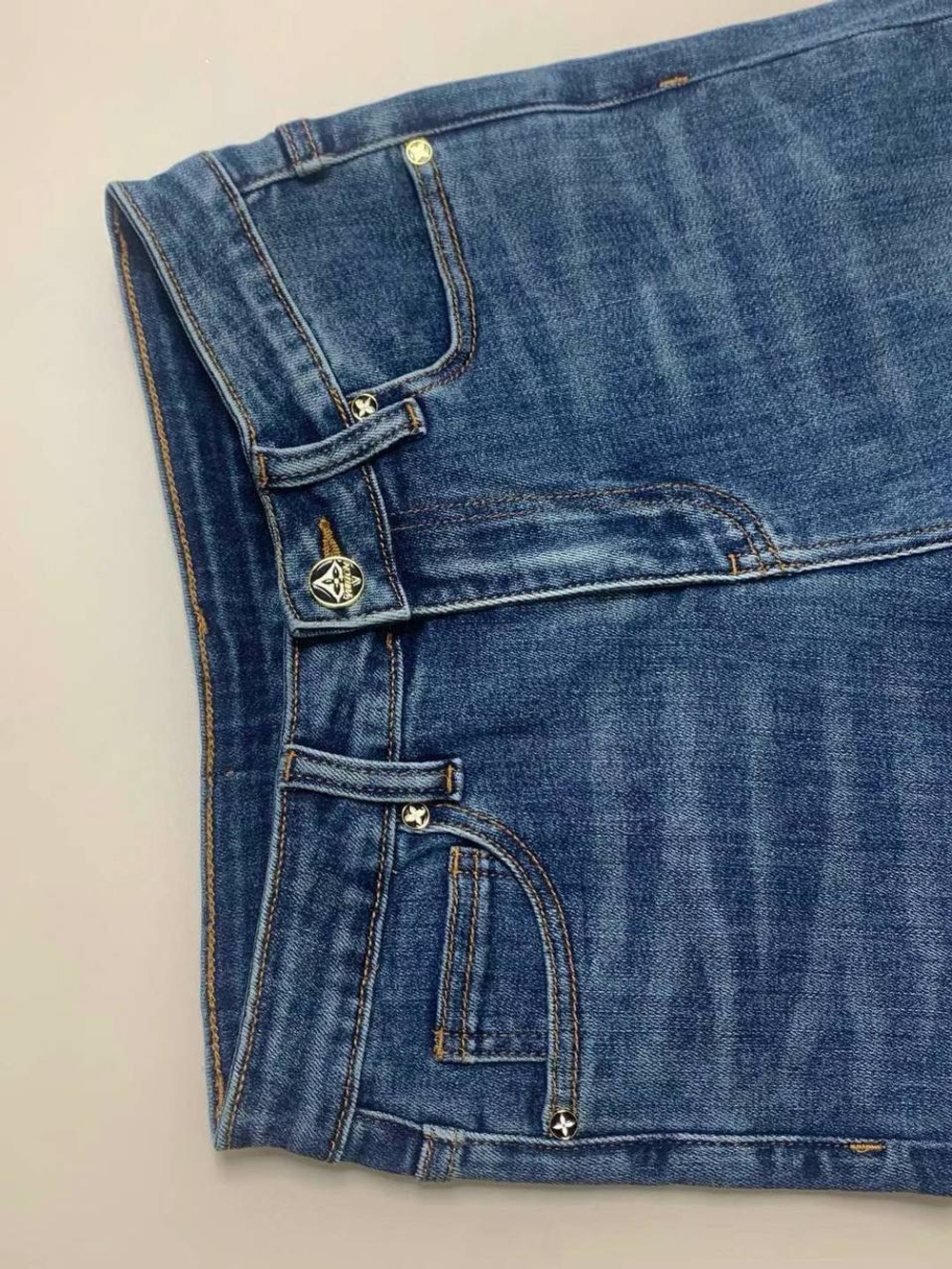 Джинсы Louis Vuitton