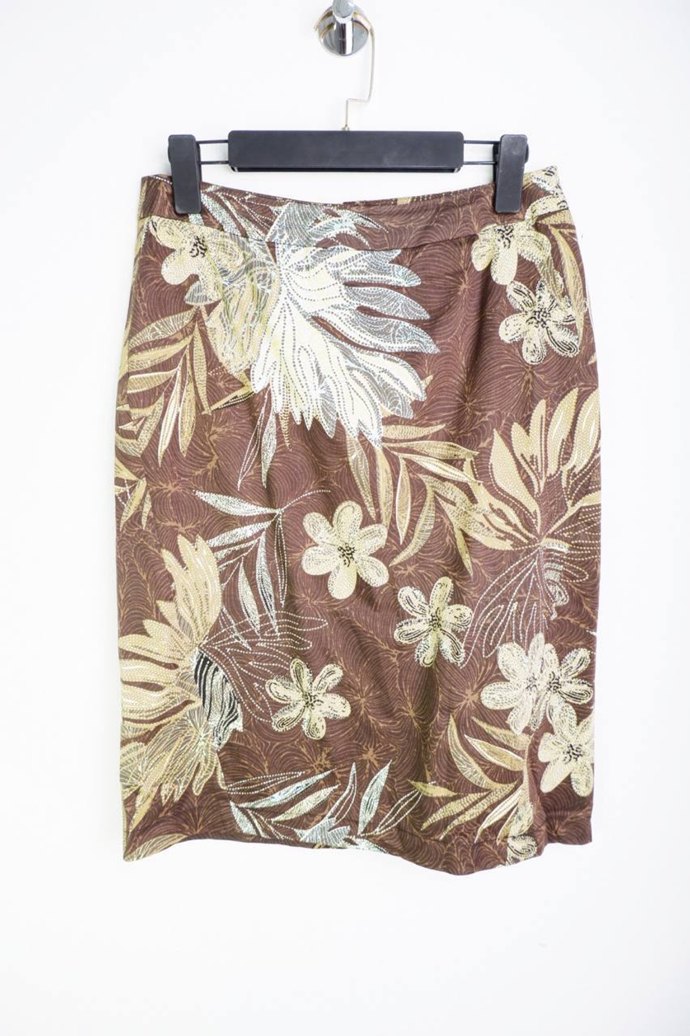 Юбка Gilio красивой расцветки, визуально на 46 размер