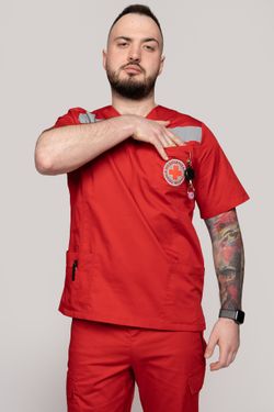 Топ летний мужской Скорая помощь MedicLine (V-обр.) цв. КРАСНЫЙ