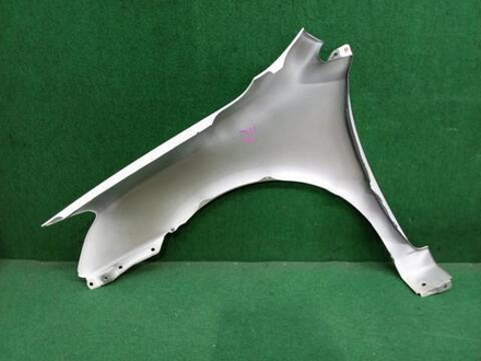 крыло переднее правое Toyota Premio NZT260 ZRT265