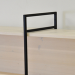 Стеллаж Бьерн из массива сосны с металлическими стенками