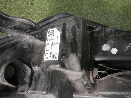 Битая Фара правая Nissan Qashqai 2 j11 (17-23) галоген