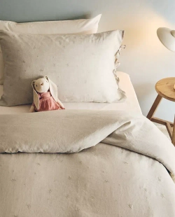 ZARA HOME ДЕТСКИЙ ПОДОДЕЯЛЬНИК С ЦВЕТОЧНОЙ ВЫШИВКОЙ, СВЕТЛО-БЕЖЕВЫЙ