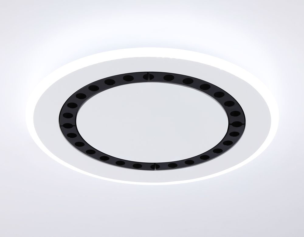 Ambrella Потолочный светодиодный светильник с пультом LineTech FL51402