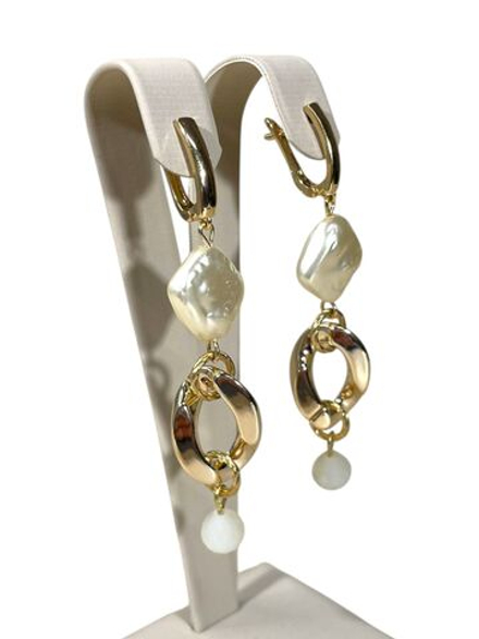 Серьги с жемчугом и звеном цепи