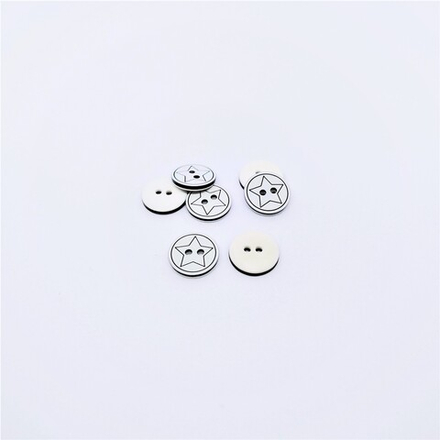 Пуговица №631 рубашечная "Звезда" 20L черный/белый