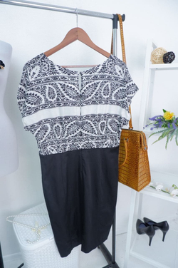 Платье JONES комфортное 42 размер, новое