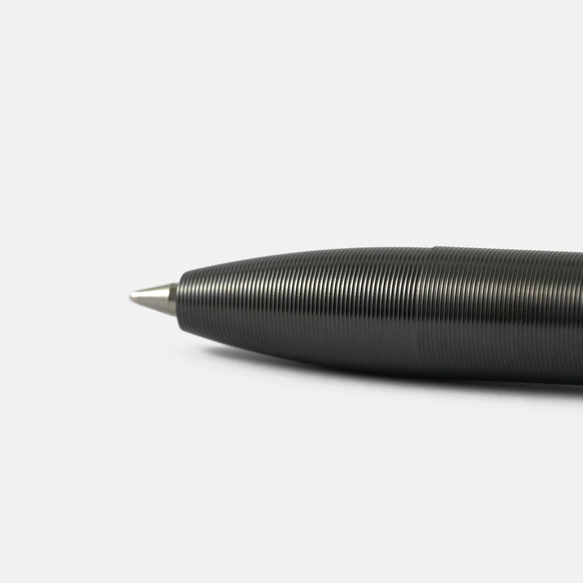 Tactile Turn Slim Bolt Action Pen Zirconium — ручка из циркония
