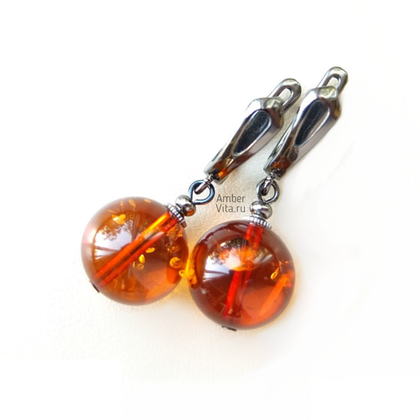 серьги янтарные шары коньяк